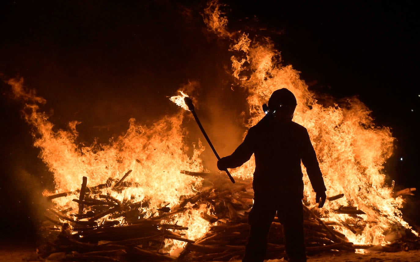 Las imágenes de la noche de San Juan en Valladolid