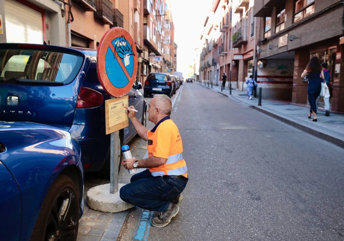 Las imágenes de las obras de cambios de direcciones en el asfalto y eliminación de aparcamientos