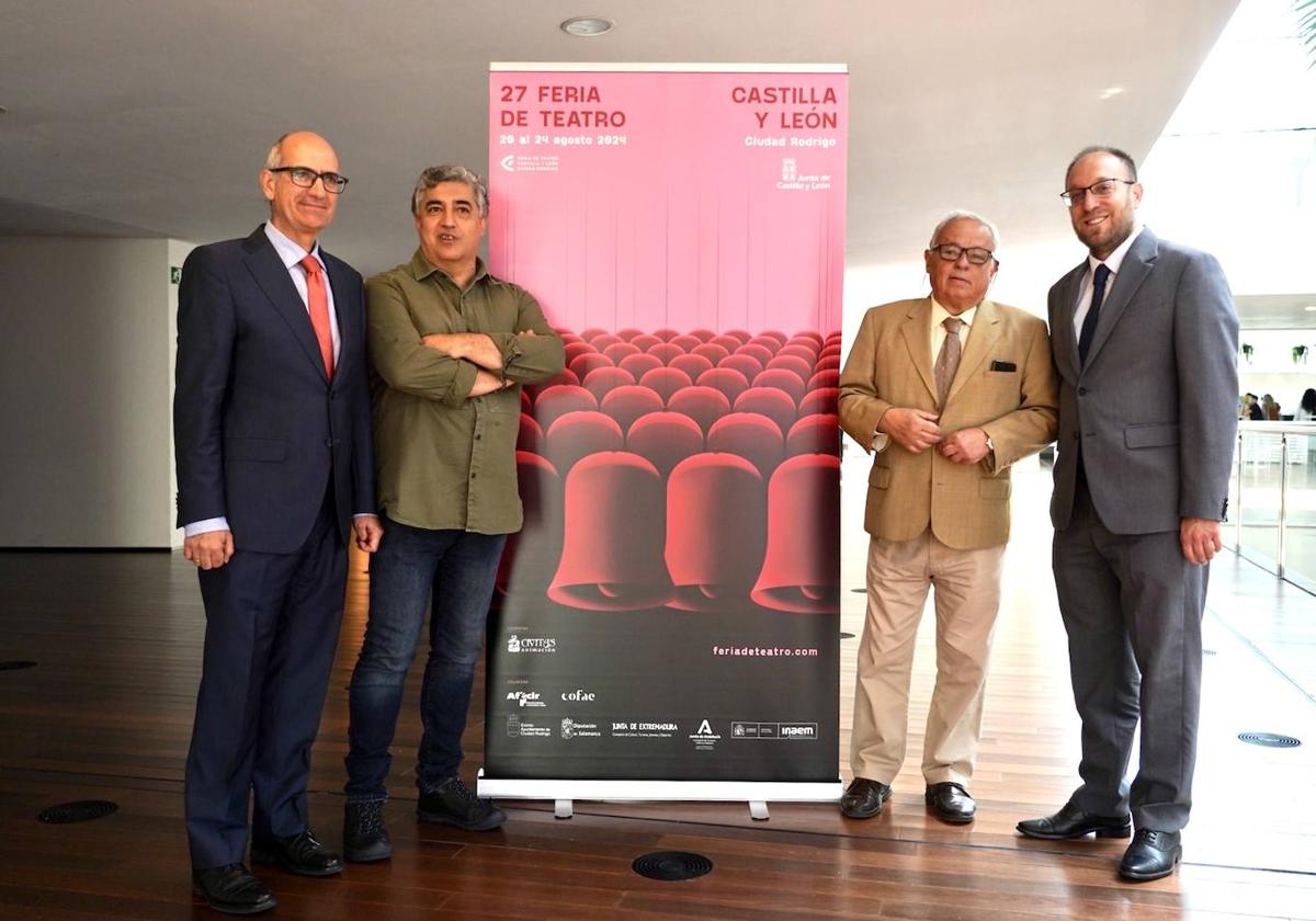 Desde la izquierda, F. Javier Iglesias, Manuel González, Gonzalo Santonja y Marcos Iglesias.