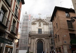 Iglesia de la Santa Vera Cruz, en la Calle Platerías.