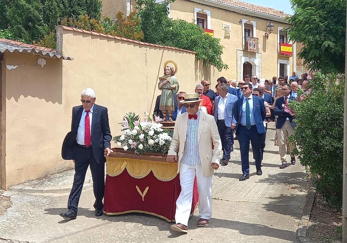 Villamuriel de Campos procesiona a San Pelayo