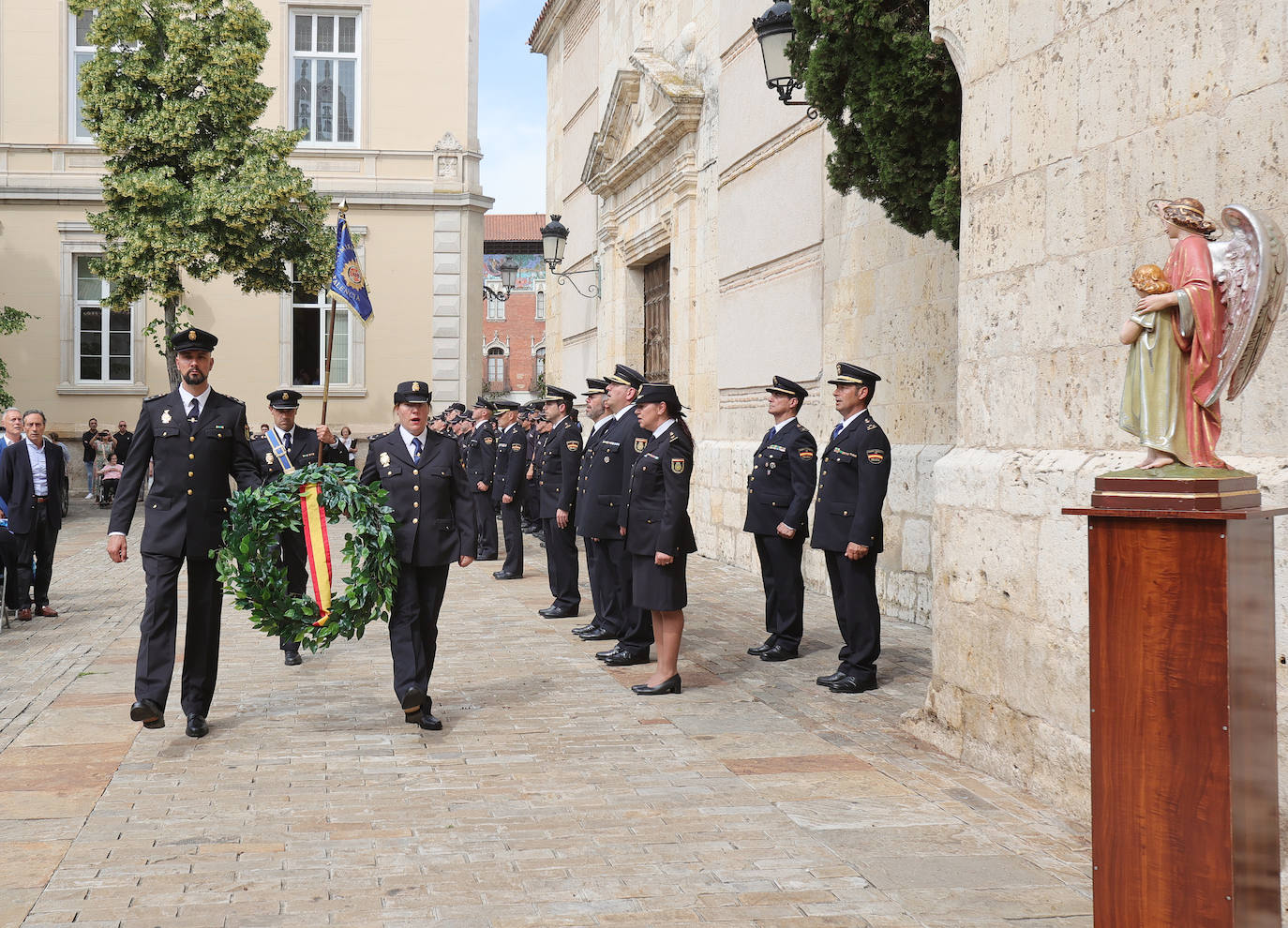 La Policía Nacional de Palencia homenajea a los agentes víctimas de terrorismo