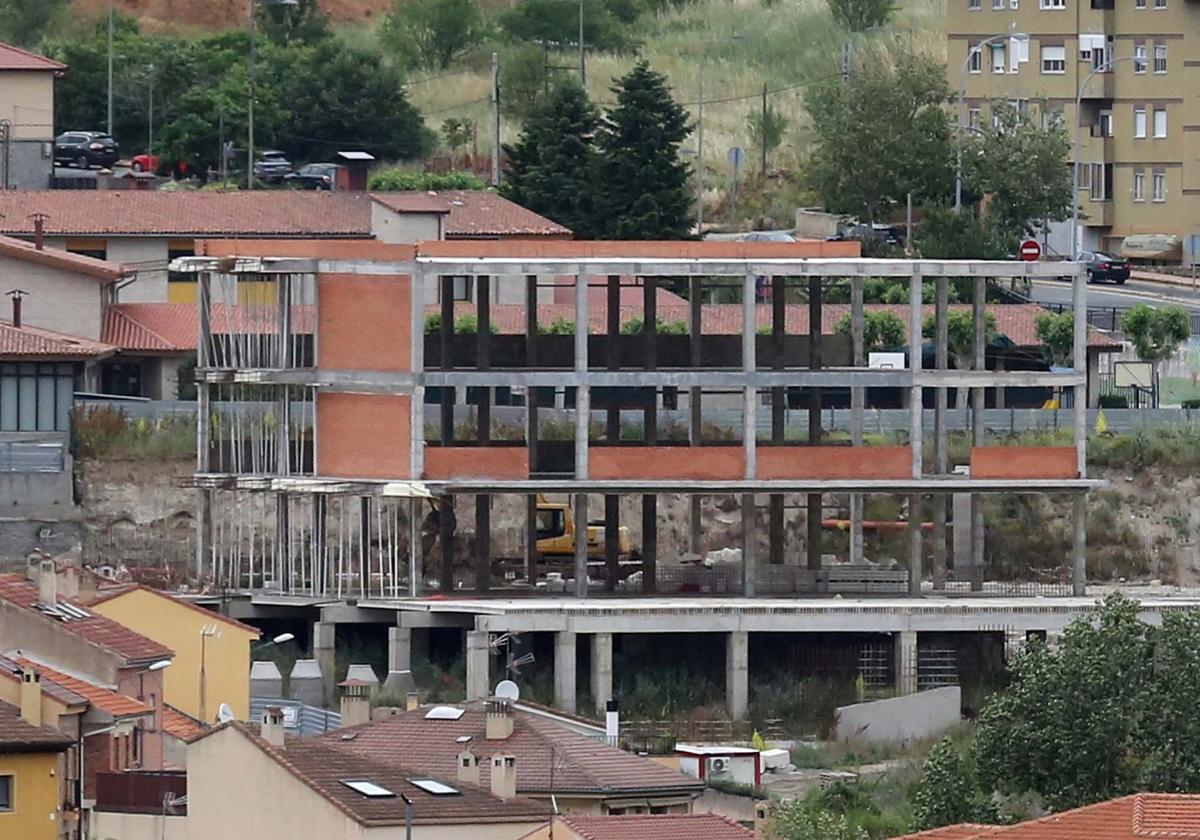 Estado del estado del futuro centro de Formación Profesional de San Lorenzo.