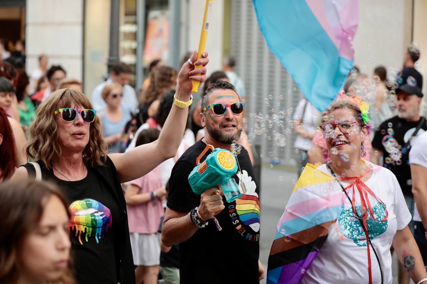 Las imágenes de la manifestación del Orgullo LGTBI+ en Valladolid