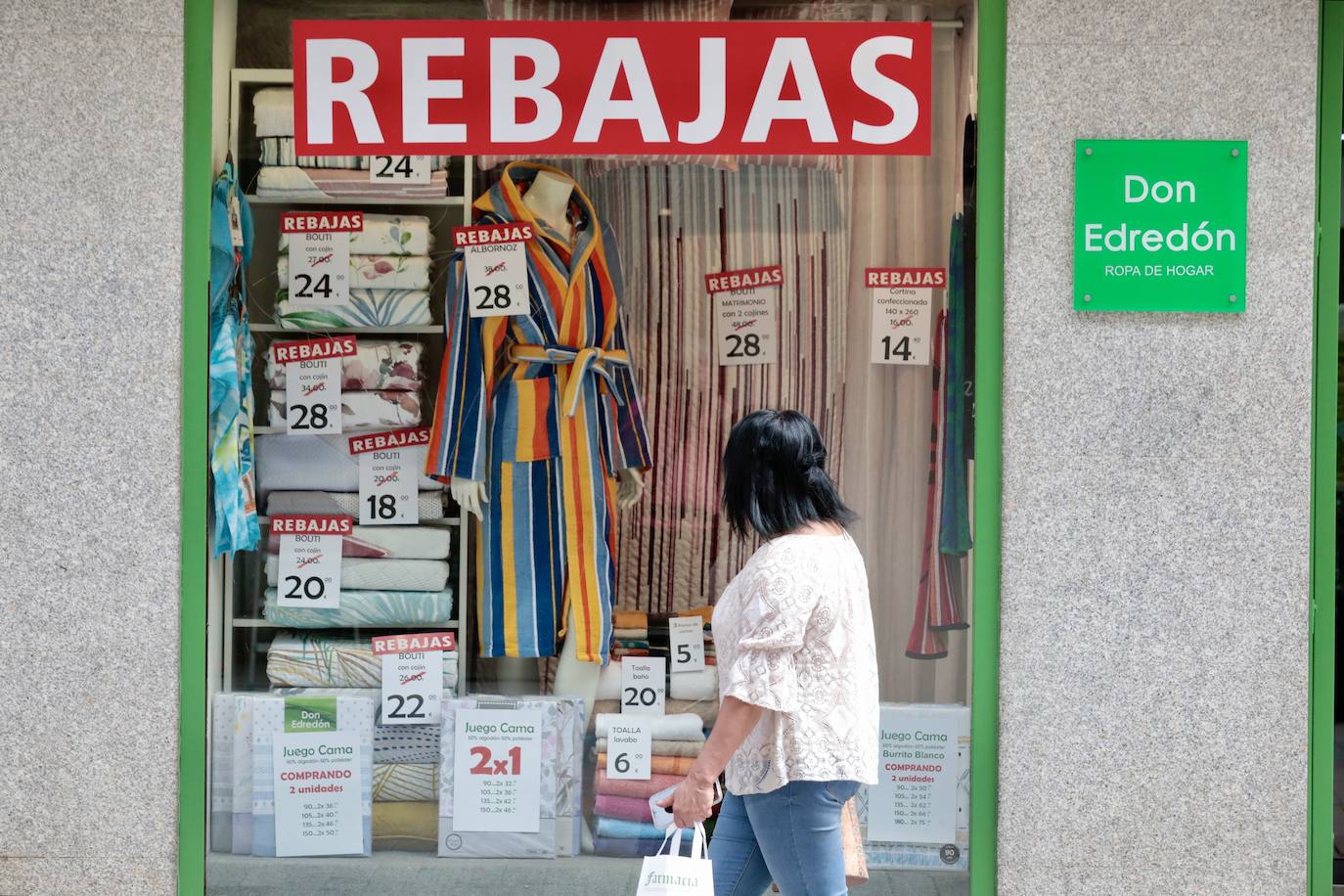 Las rebajas se anticipan en Valladolid