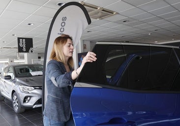 ¿Qué es un coche de 'stock' y por qué puede ser más barato?