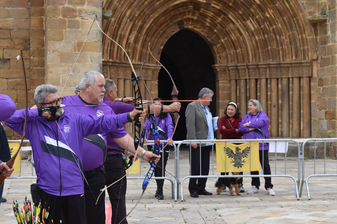 Las fiestas de Aguilar se despiden con una exhibición de tiro con arco