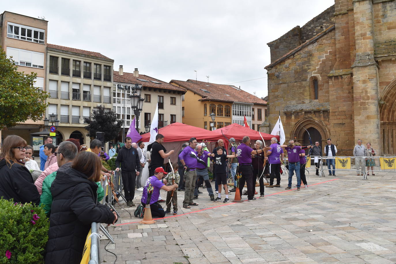 Las fiestas de Aguilar se despiden con una exhibición de tiro con arco