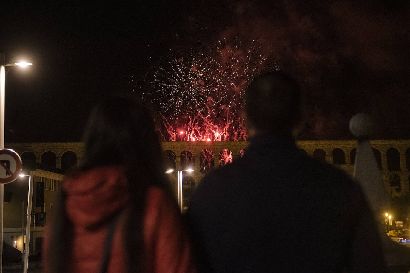 Los fuegos artificiales de Segovia, en imágenes