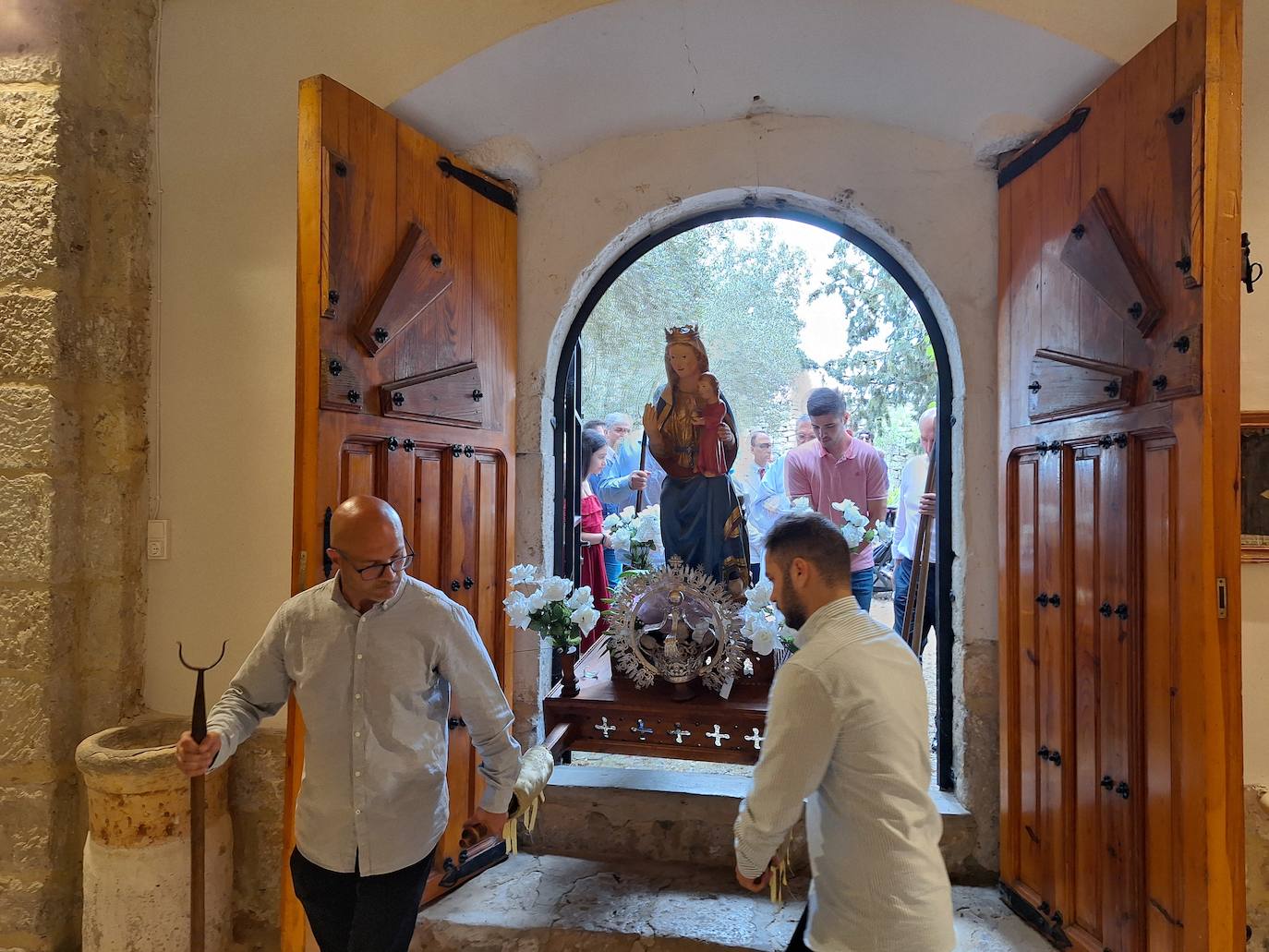 Montealegre se rinde a la Virgen de Serosas