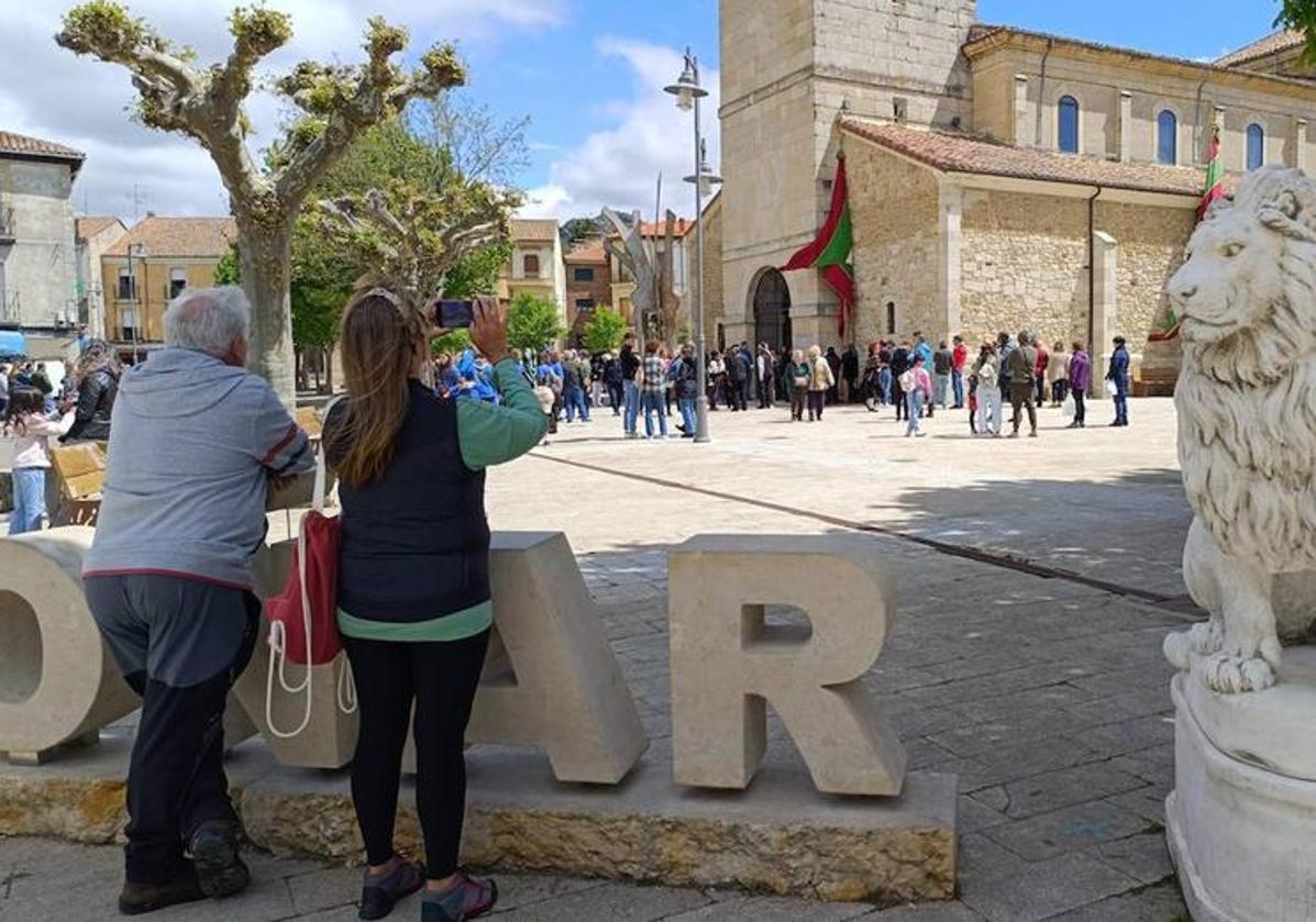 Plaza del Negrillón de Boñar.