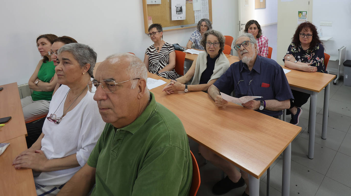 Homenaje a Enrique Delgado tras 47 años en el campus de Palencia