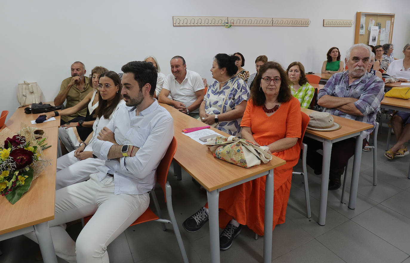 Homenaje a Enrique Delgado tras 47 años en el campus de Palencia