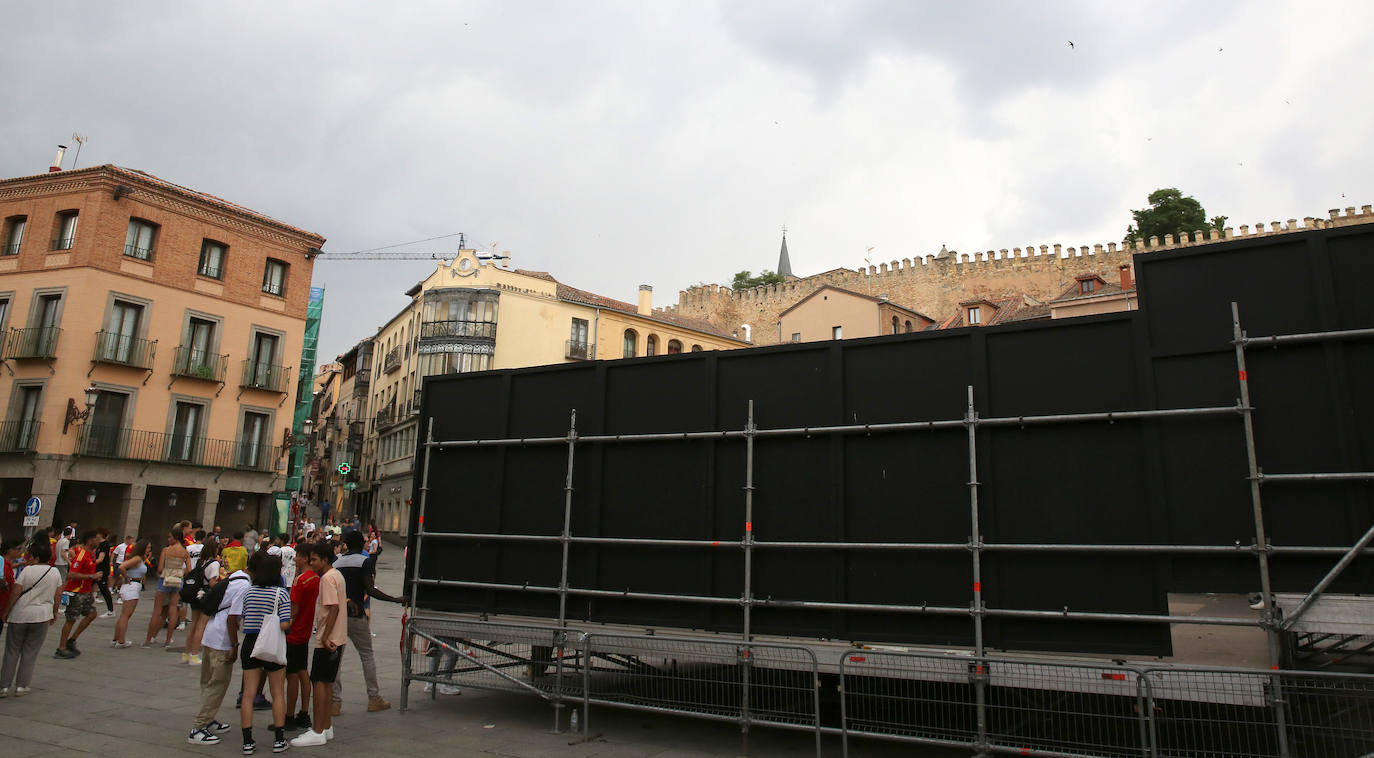 ¡Segovia celebra bajo la lluvia el triunfo de España!