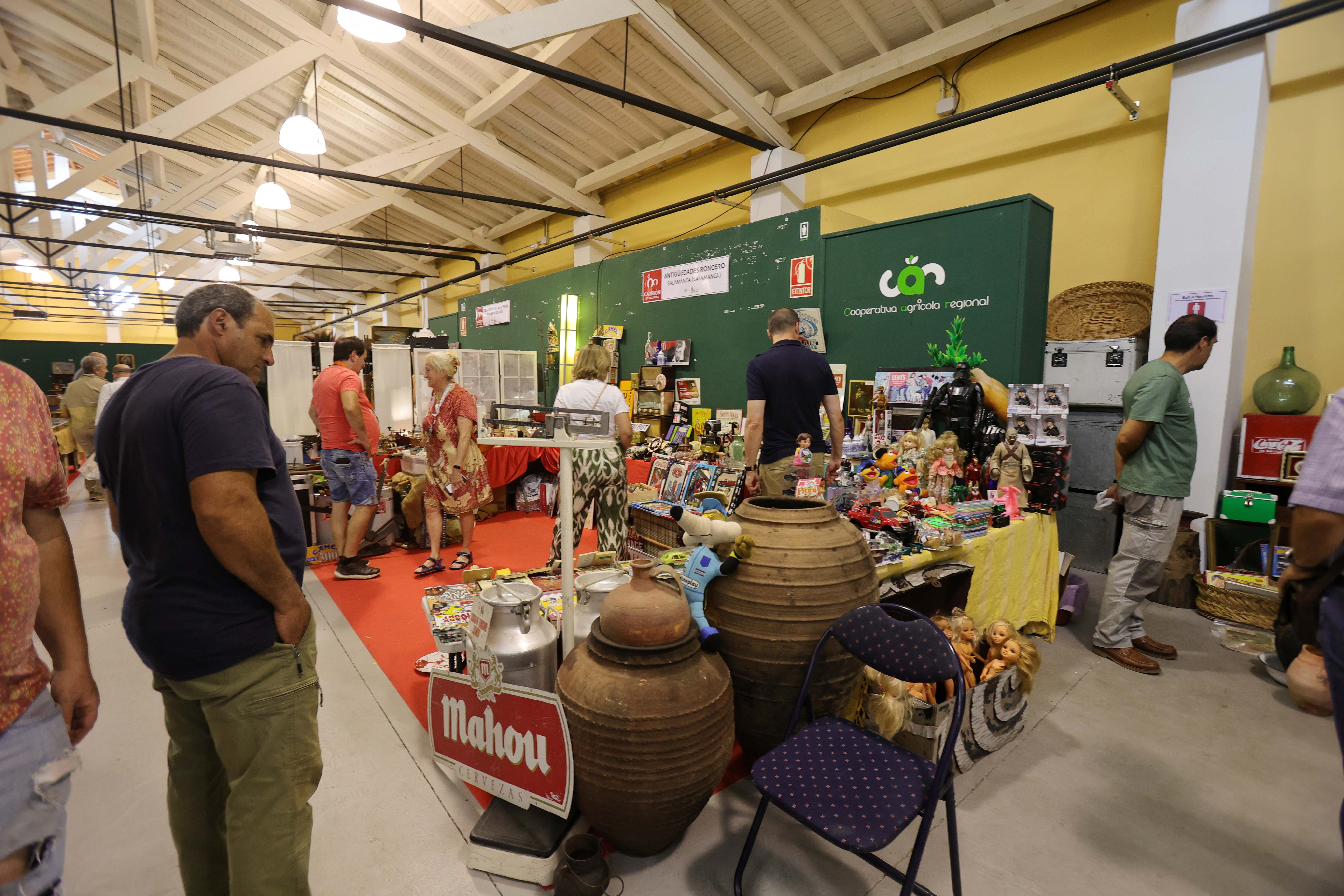 Feria de antigüedades en Carrión de los Condes