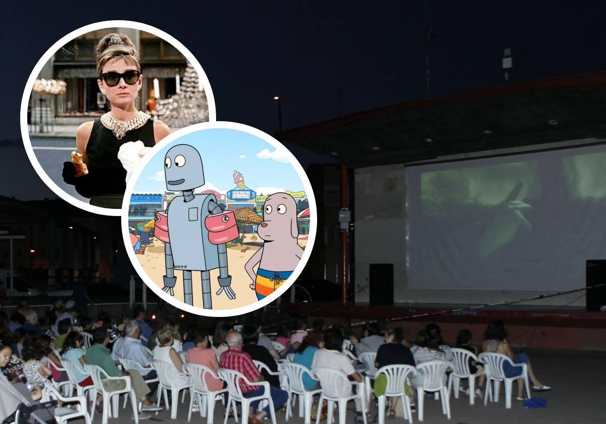 Proyección de una pasada edición del cine al aire libre en la plaza de la Solidaridad.