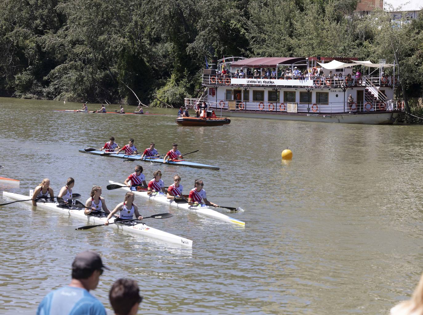 Valladolid acoge el Gran Premio Internacional K-4 de piragüismo