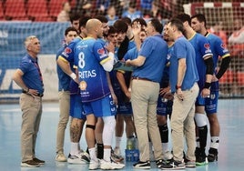 El equipo Recoletas Atlético Valladolid en uno de sus últimos partidos de la temporada pasada.