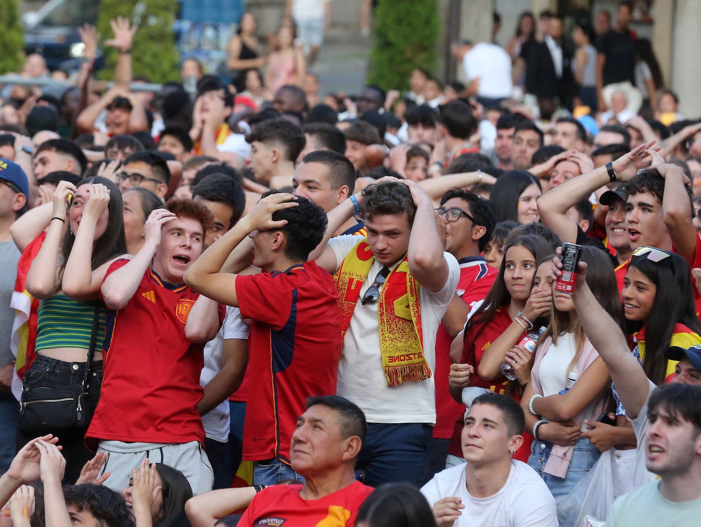 ¡Euforia en Segovia con el triunfo de España!