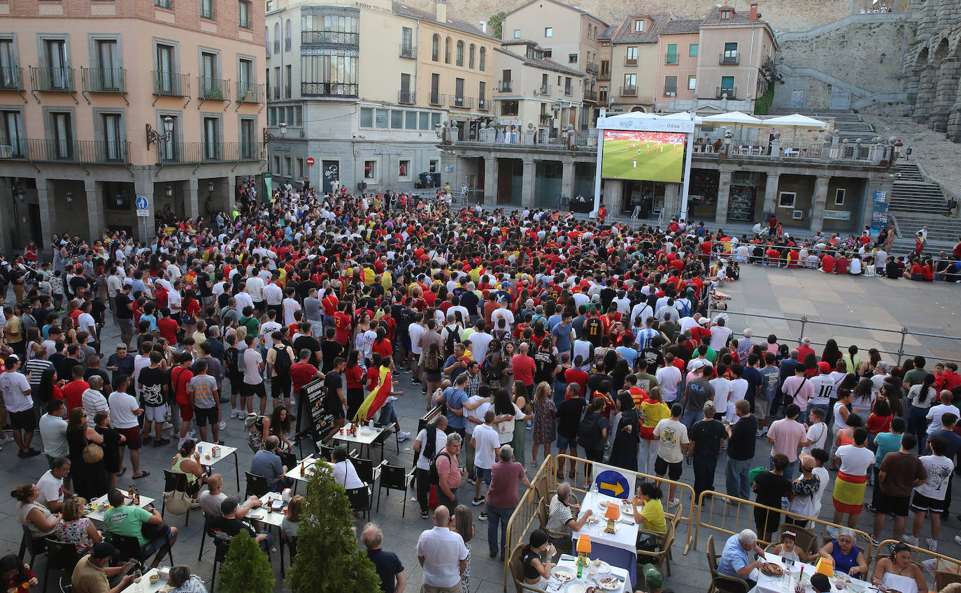 ¡Euforia en Segovia con el triunfo de España!