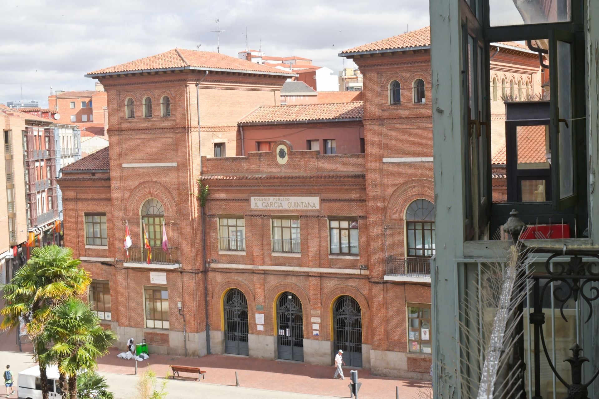 Plaza de España en imágenes, una centenaria ubicación comercial