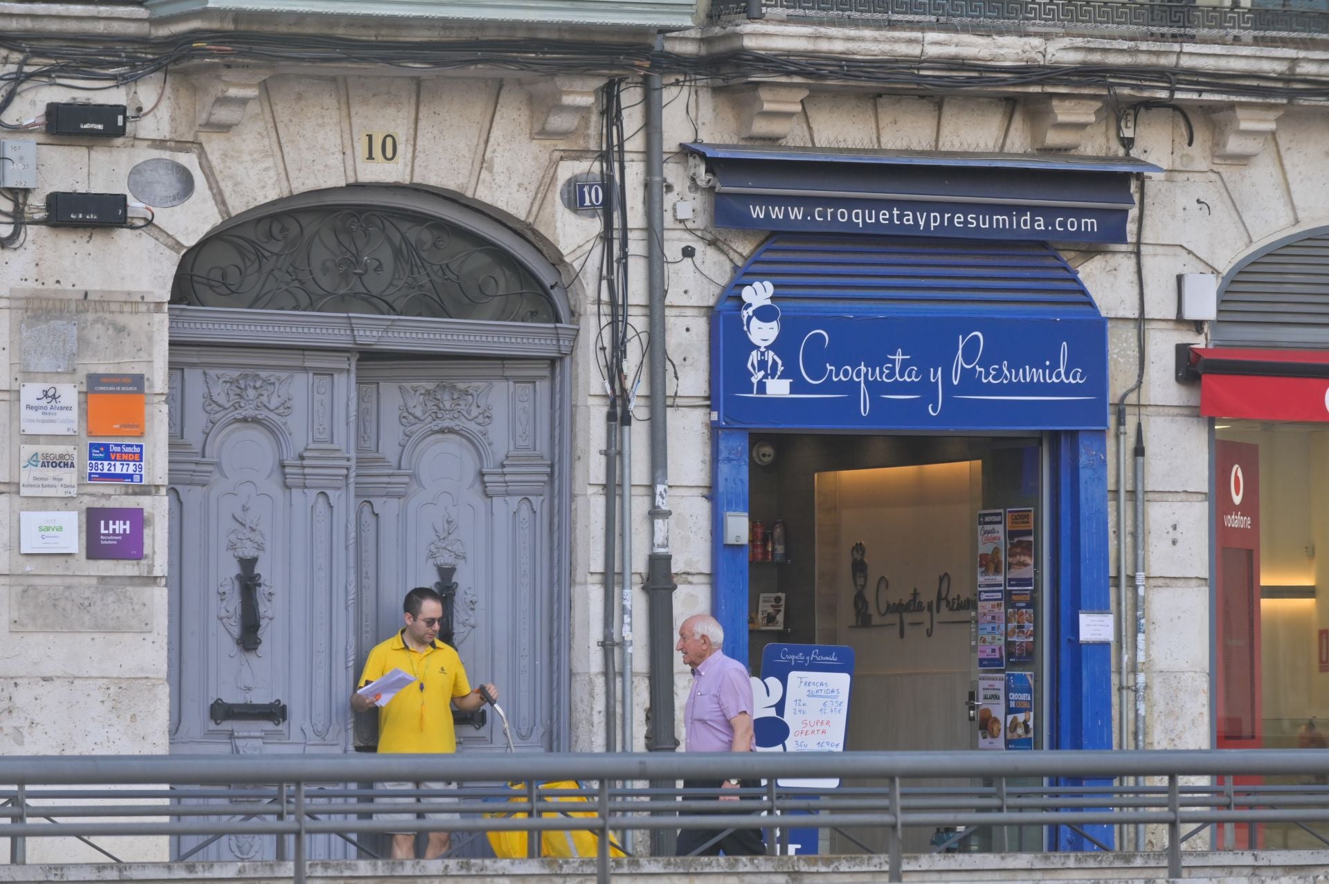 Plaza de España en imágenes, una centenaria ubicación comercial