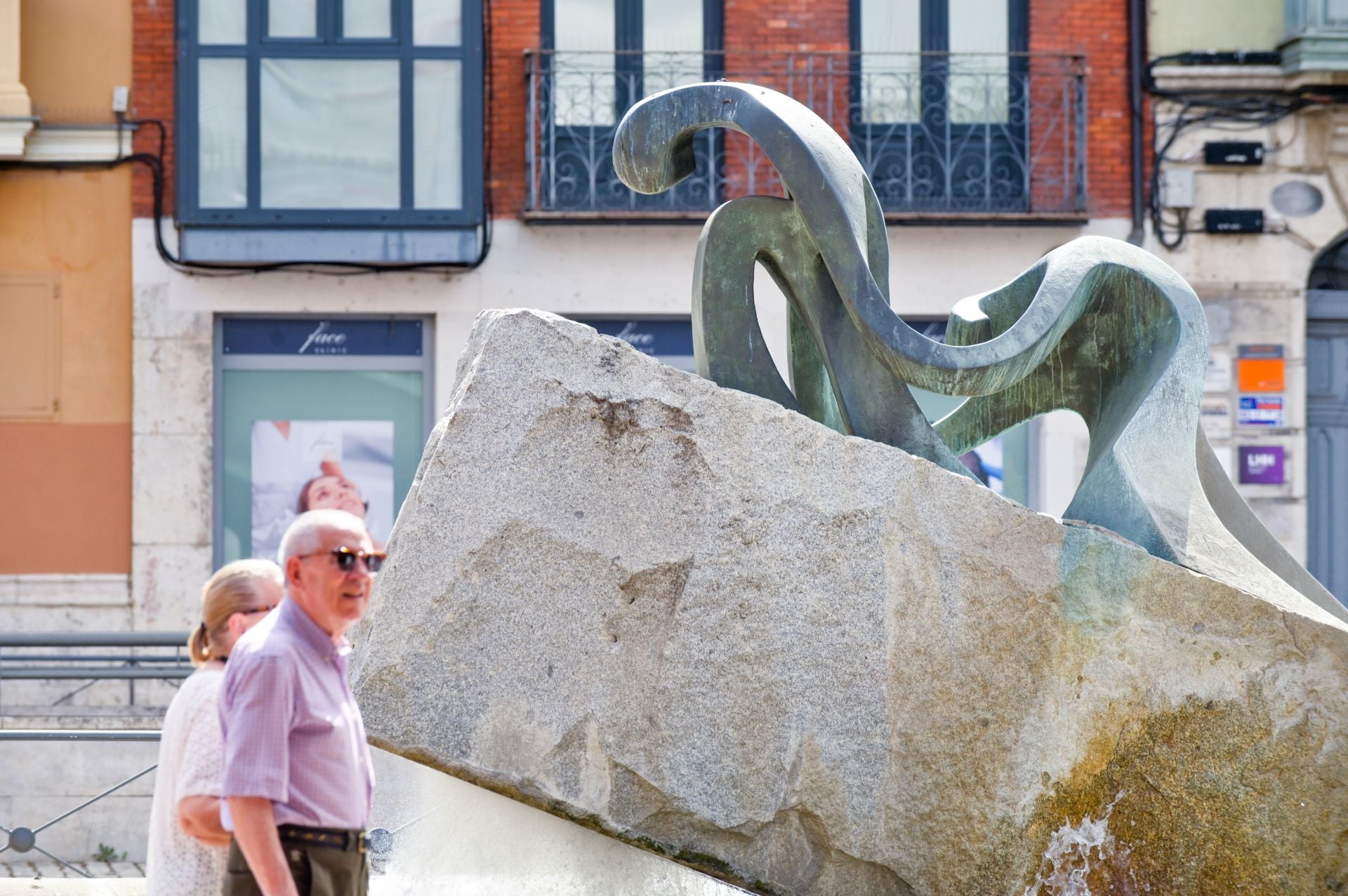 Plaza de España en imágenes, una centenaria ubicación comercial