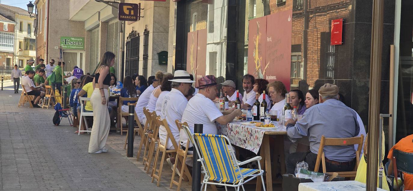Las peñas animan las fiestas de Osorno