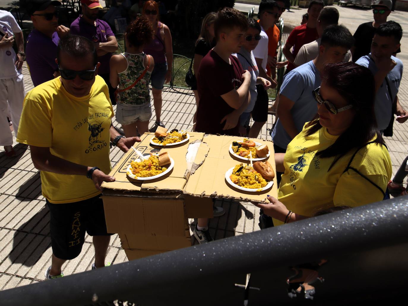 Las peñas animan las fiestas de Osorno