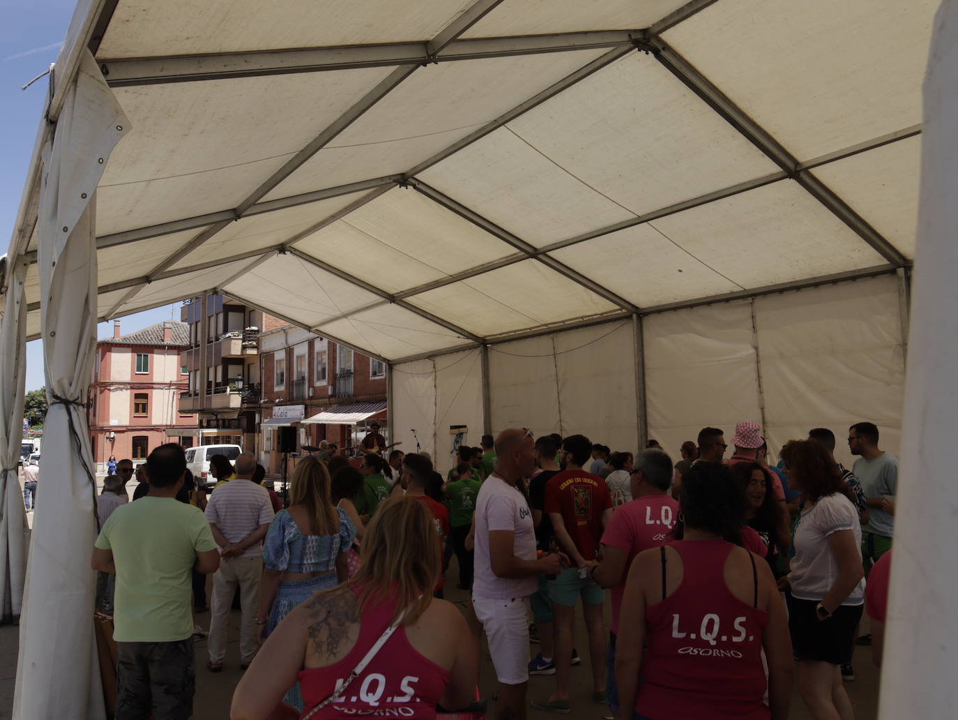 Las peñas animan las fiestas de Osorno