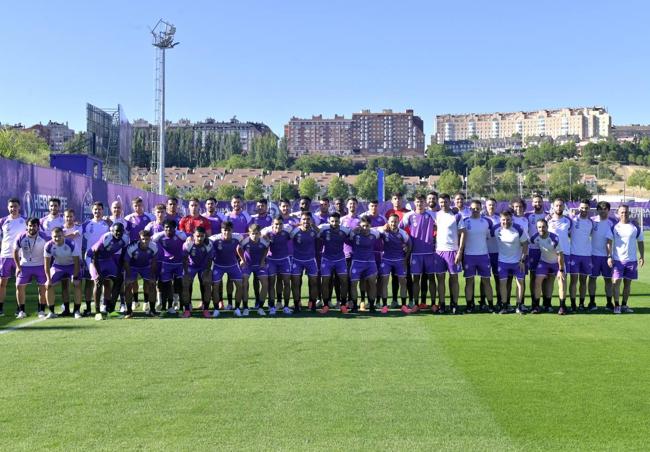 Foto de familia antes de iniciar la sesión.