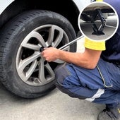 Cómo cambiar la rueda del coche, paso a paso