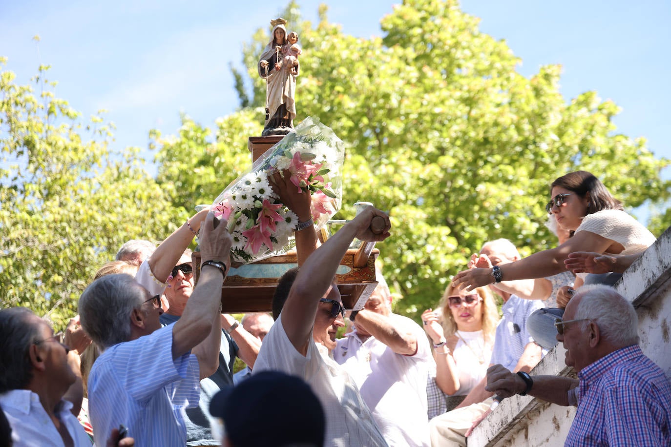 Misa y procesión en honor a la Virgen del Carmen en Valladolid