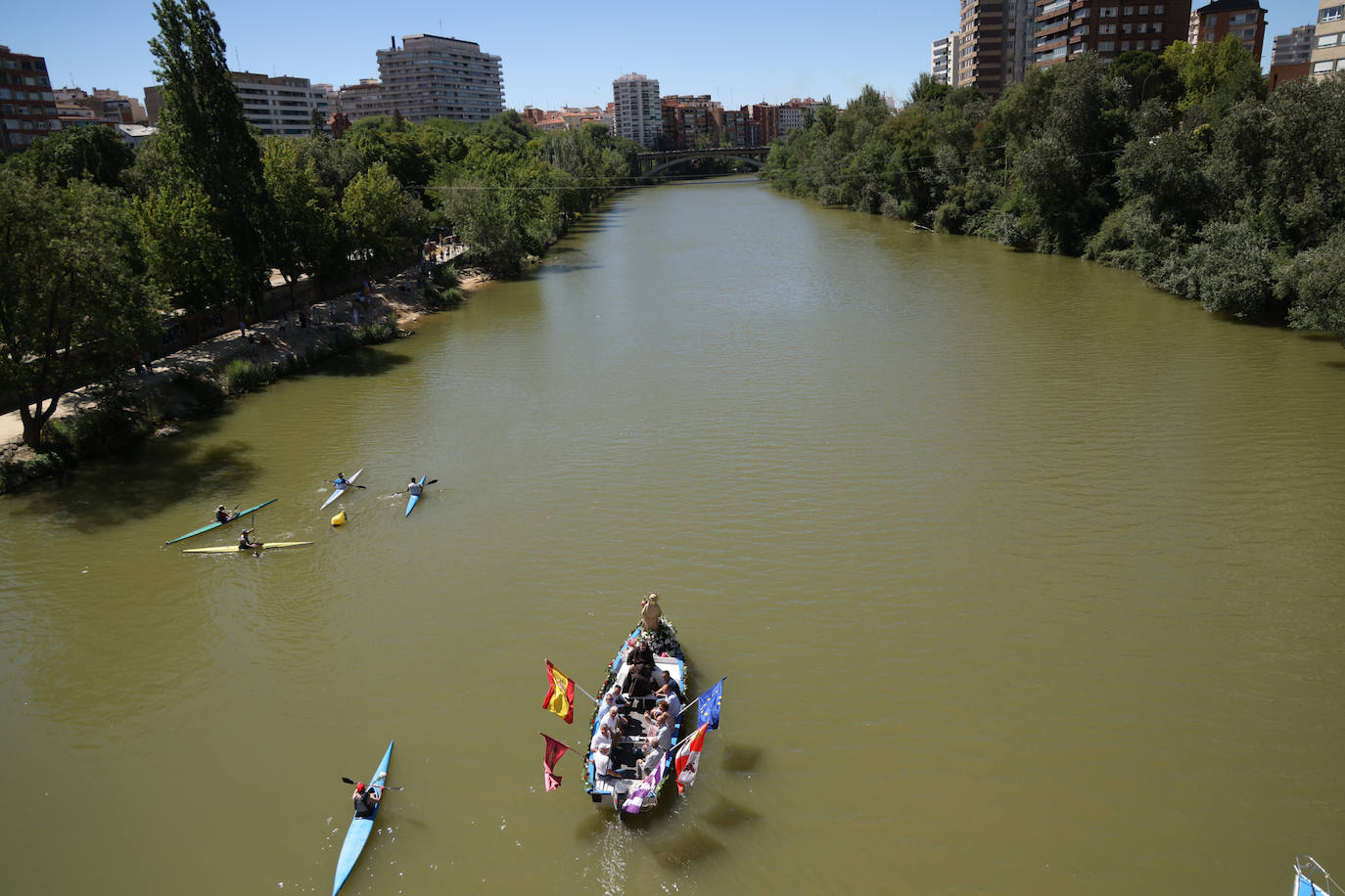 Misa y procesión en honor a la Virgen del Carmen en Valladolid