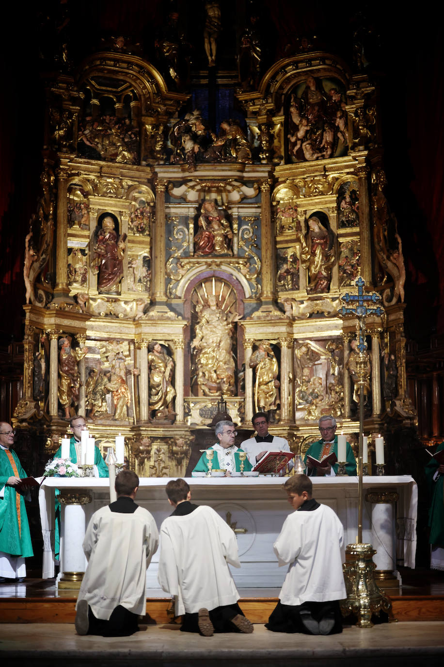 Las imágenes de la misa y procesión de la Virgen de la Vera Cruz