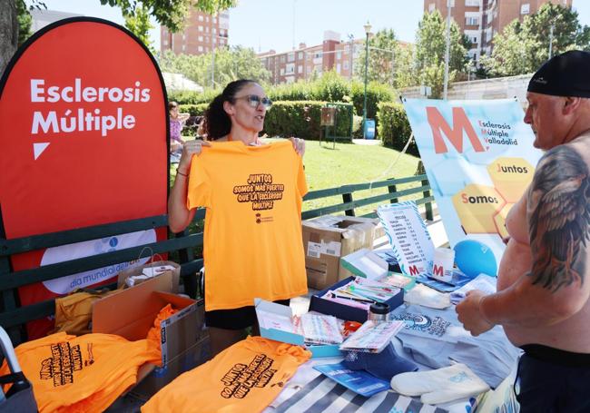 Mercadillos solidario en Juan de Austria.