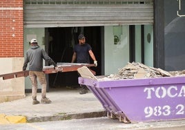 Obras del DIA en el antiguo local de Mercadona en la calle Ciudad de la Habana de Parquesol.