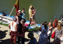 Misa y procesión en honor a la Virgen del Carmen en Valladolid