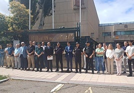 Minuto de silencio este lunes frente a la Delegación del Gobierno en Castilla y León.