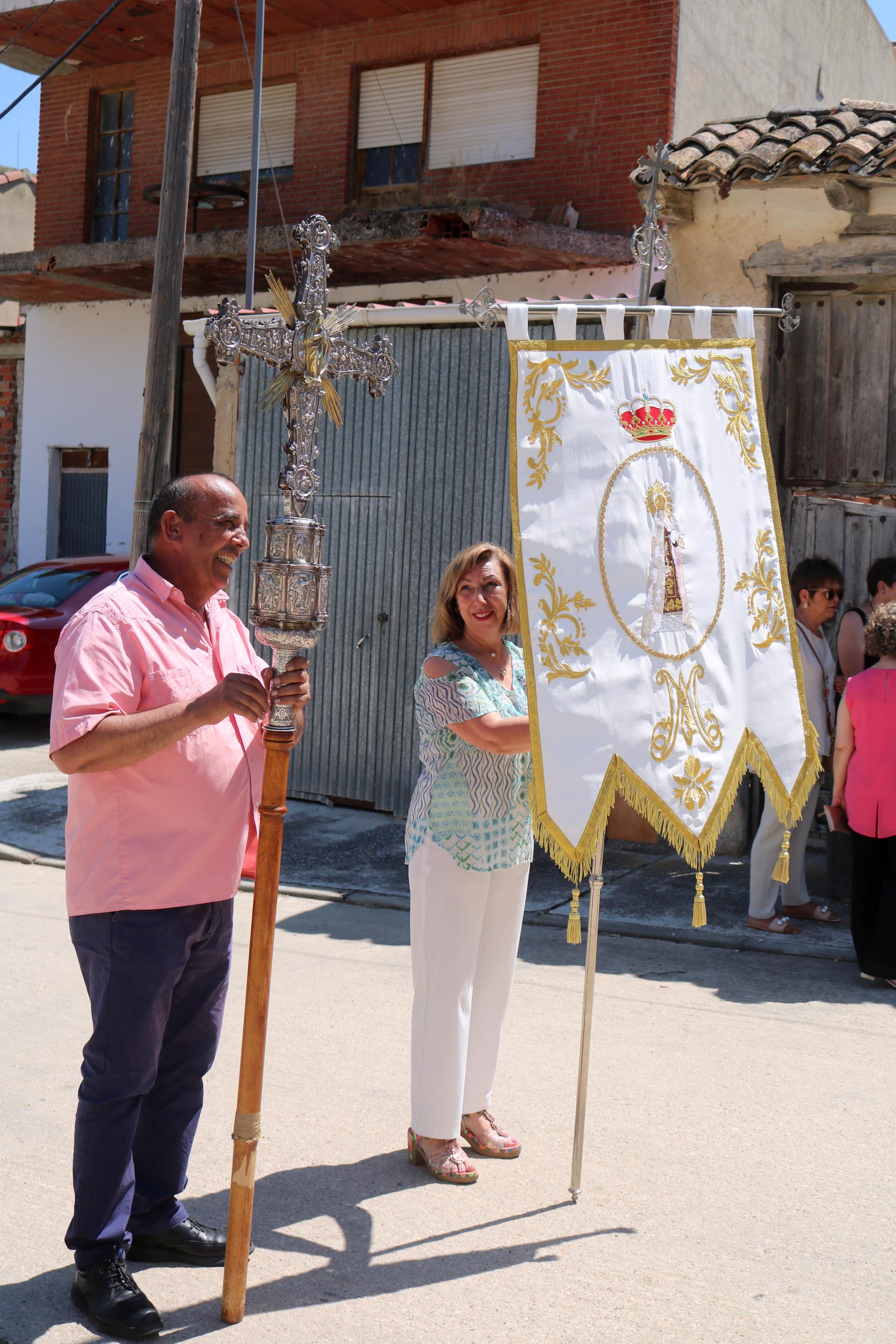 Cevico Navero se rinde a la Virgen del Carmen