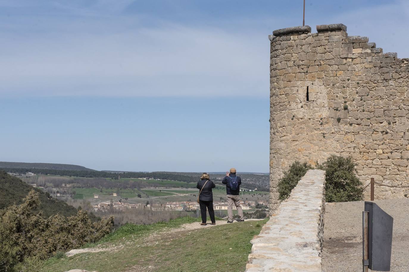 Así es el castillo de Pedraza comprado por Santiago Segura, José Mota y Luis Álvarez