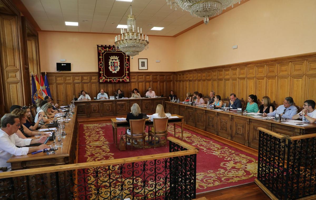 Pleno del Ayuntamiento de Palencia.