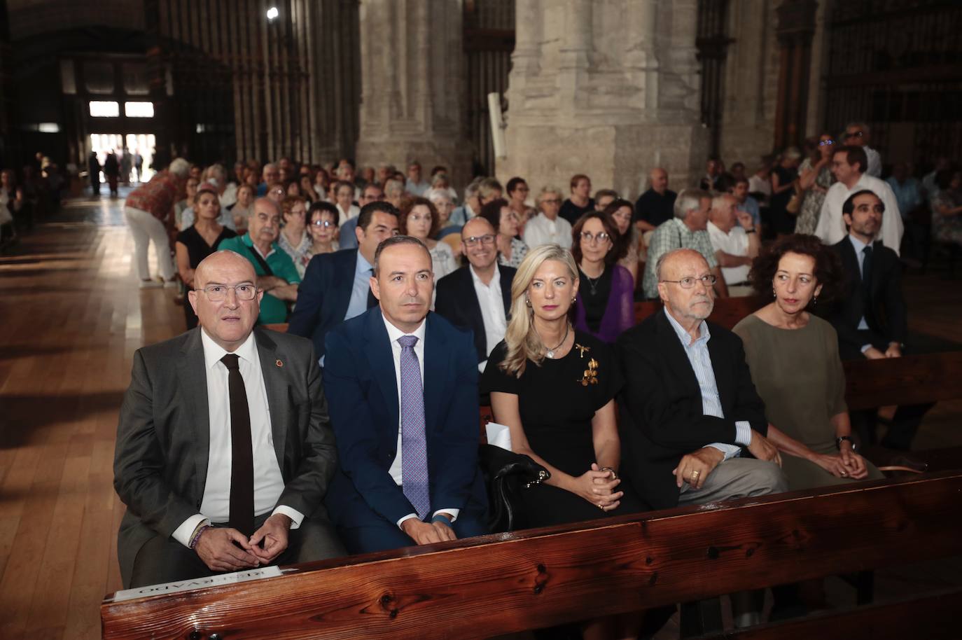 El funeral de Teófanes Egido, en imágenes