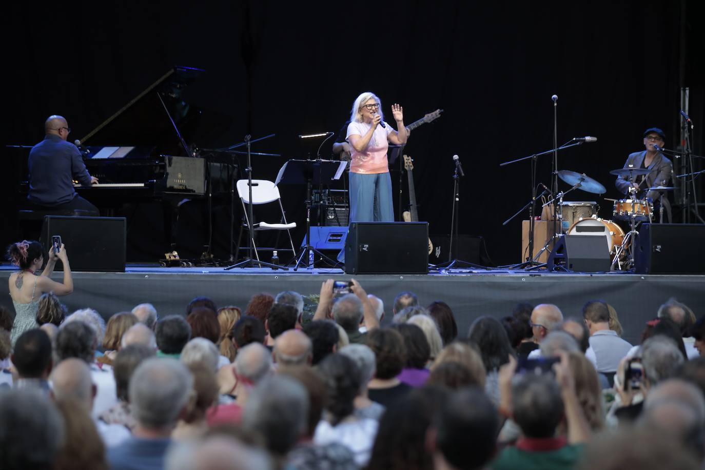 El concierto de Jani Siegel de The Manhattan Transfer en el Universijazz, en imágenes