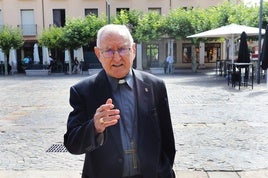 Nicolás Castellanos, en la Plaza Mayor de Palencia.