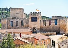 El Castillo Encantado, un reclamo sin igual en la provincia, que ha disparado el número de turistas a Trigueros del Valle.