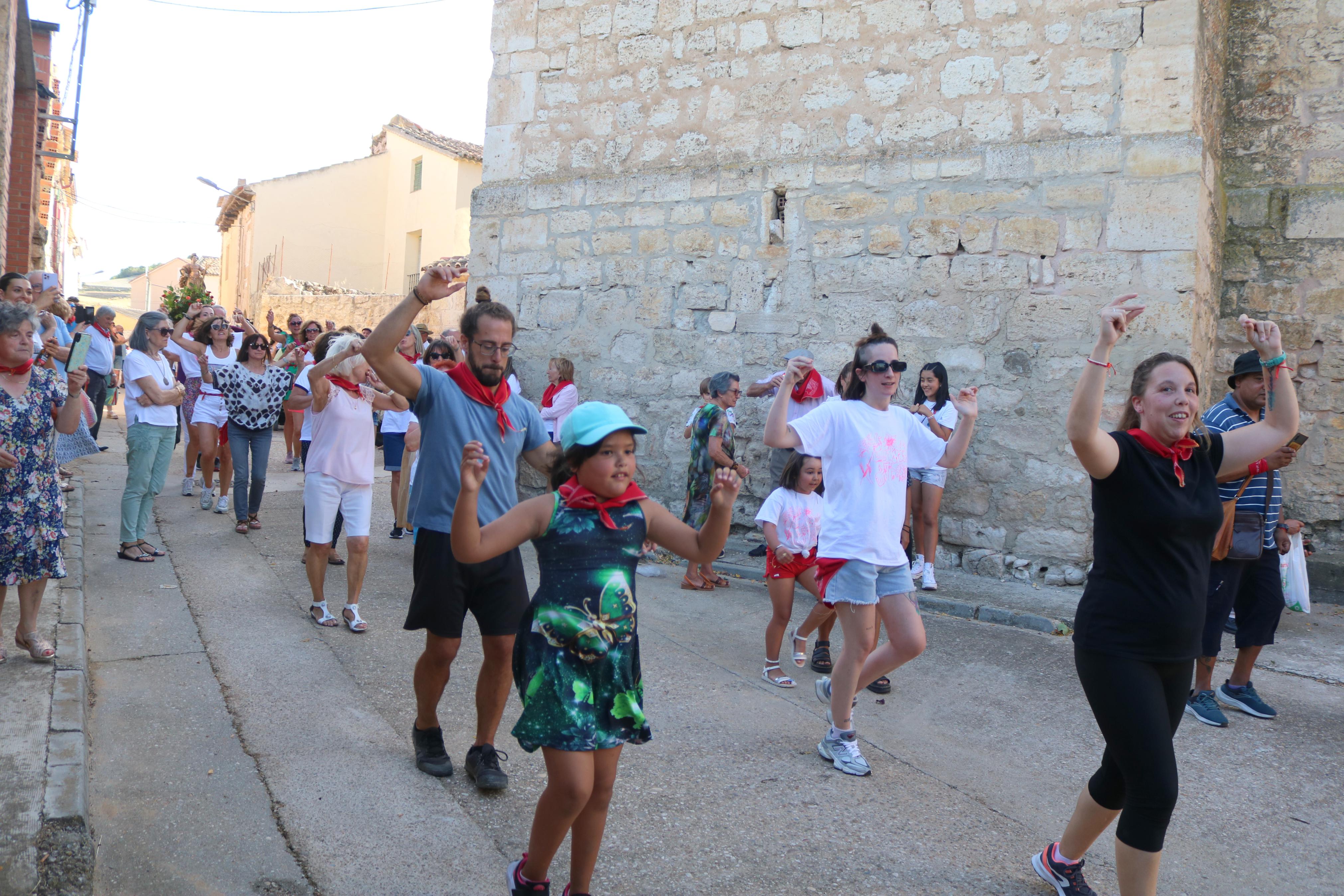 Villahán danza a Santa Marina