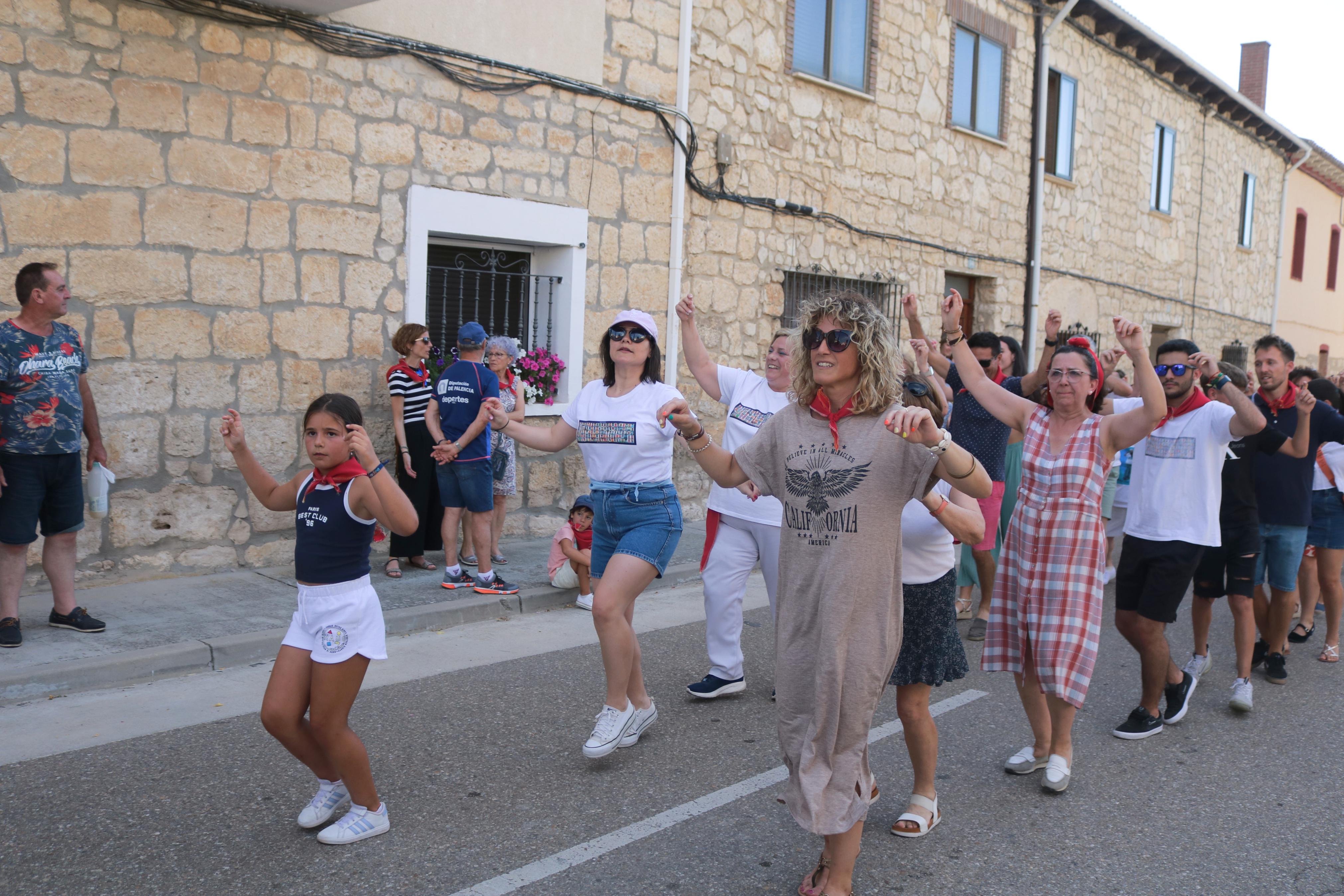 Villahán danza a Santa Marina