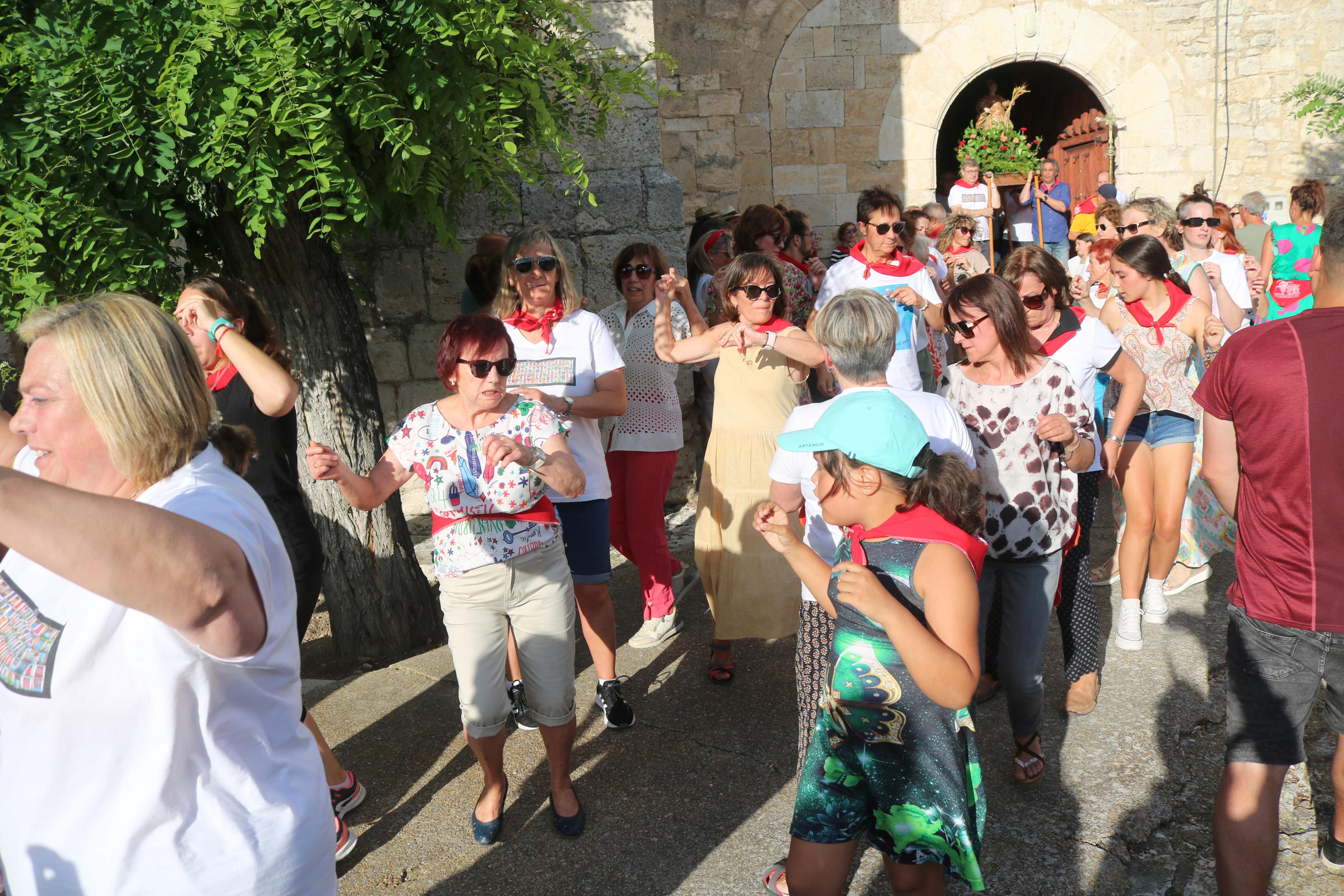 Villahán danza a Santa Marina