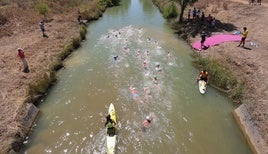 Prueba en el Canal de Castilla en Paredes de Nava.